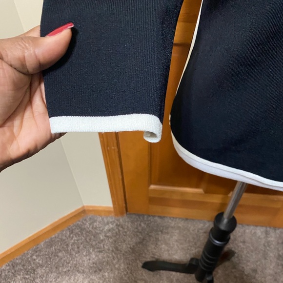 Cable & Gauge Contrast Knit Top - Picture 4 of 4